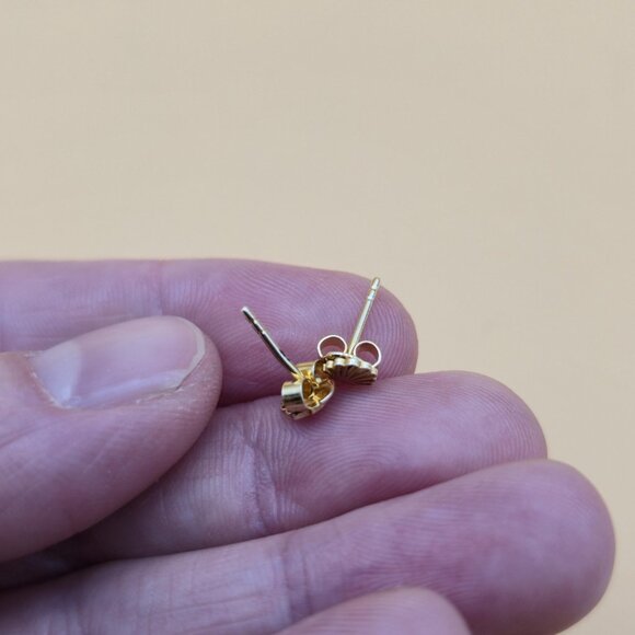 Gold Plated Over Sterling Silver Small Seashell Stud Earrings A5770 - Picture 3 of 5